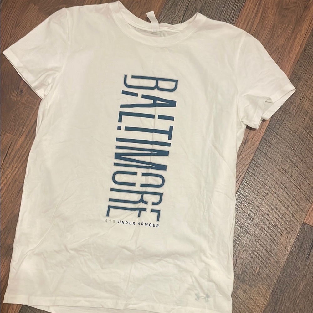 Women’s under armour Baltimore shirt